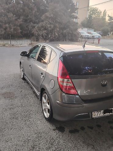 Avtomobil satışı: Hyundai i30: 1.4 l | 2011 il Hetçbek — 2