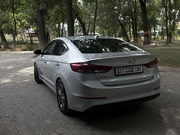 civic 2018: Hyundai Elantra: 2018 г., 2 л, Автомат, Бензин, Седан — 4