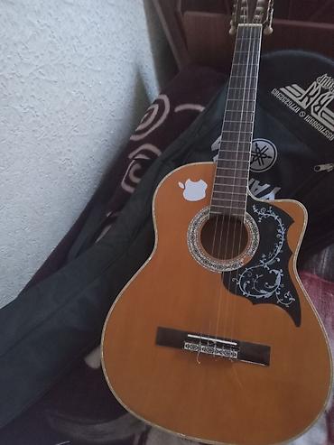mikşer yamaha: Salam aleykum Hər kəsə Bu gitara Kilastik gitaradır çox yaxşı gitardı — 1