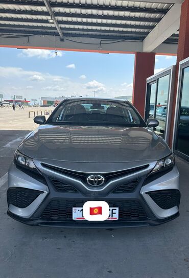 toyota east: Toyota Camry: 2022 г., 2.5 л, Автомат, Бензин, Седан