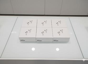 airpods pro 1: Qulaqcıq AirPods Pro 3 Original airpods pro 3 bağlı qutuda — 2