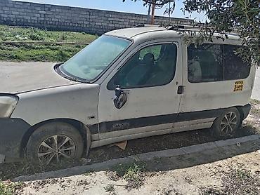 ağ ceşka: Citroën Berlingo — çoxfunksiyalı miniven/furqon Xüsusiyyətlər: - — 4