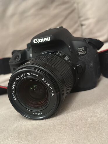 Fotokameralar: Eos canon 700d Ela veziyyetdedi, cekilishi cox keyfiyetli ve rahatdi