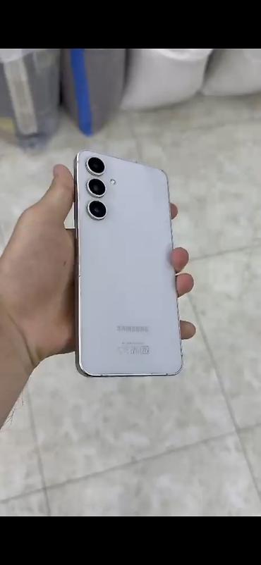 samsung tab s10: Samsung Galaxy S24 FE, 128 GB, rəng - Ağ, Barmaq izi — 1