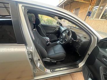 levin corolla: Toyota Avensis: 2003 г., 1.8 л, Автомат, Бензин, Лифтбек — 7