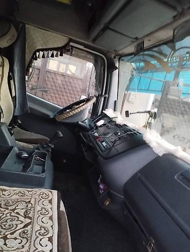 цеп на фура: Mercedes-Benz Atego 818 — тентованный фургон с гидробортом. Основные — 5