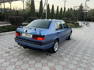 мерс124 каропка: Volkswagen Vento: 1994 г., 1.8 л, Механика, Бензин, Седан — 5