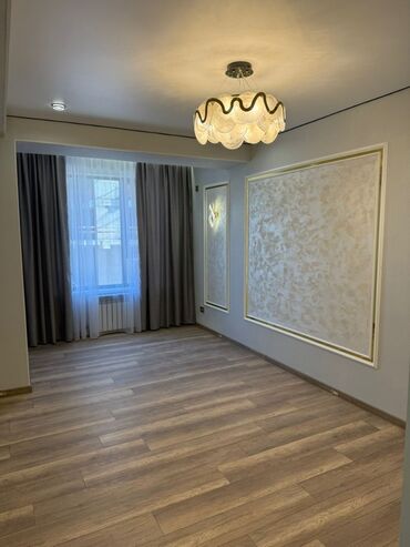 квартира сатылат токмок: 1 комната, 43 м², Элитка, 4 этаж, Евроремонт