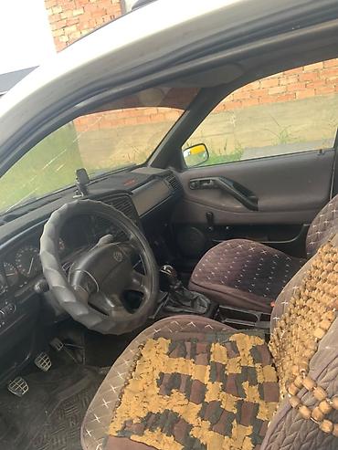 Volkswagen: Volkswagen Passat Variant: 1994 г., 2 л, Механика, Бензин, Универсал — 8