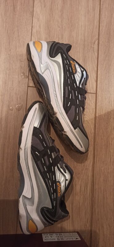борцовки asics tiger: Мужские кроссовки, 40, Asics, Б/у, Самовывоз