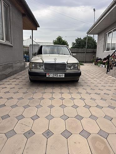 124 2 2: Mercedes-Benz W124: 1990 г., Механика, Седан — 2