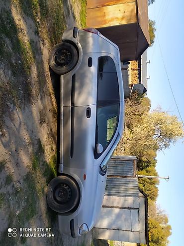 gac gs7: Nissan Almera: 2001 г., 1.5 л, Бензин, Хэтчбэк — 5