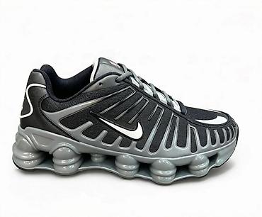 air force 41: Nike Shox tenisice – crno‑siva varijanta - Ikoničan dizajn sa Shox — 1
