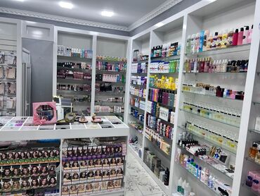 obyekt satisi: Razinde hazır biznes kosmetika və parfumeriya mağaxazı satılır