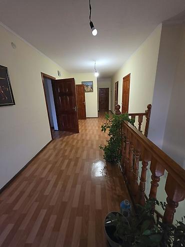 Продажа коттеджей и домов: 6 комнат и более, 207 м², 9 соток, Бишкек, Арча-Бешик ж/м Собственник — 9