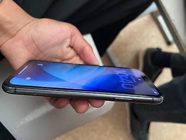 Apple iPhone: IPhone 11, Черный — 2