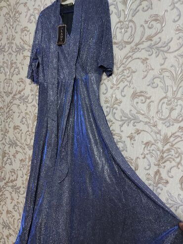 платье 56: Вечернее платье, Длинная модель, Стразы, 8XL (EU 56)