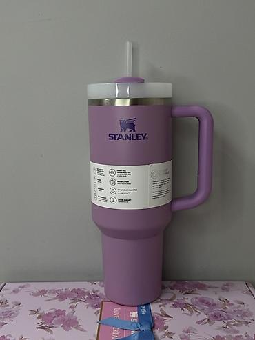 выбор: Термокружка Stanley The Quencher H2.0 Tumbler, 40 oz (1,18 л) Топовые — 2
