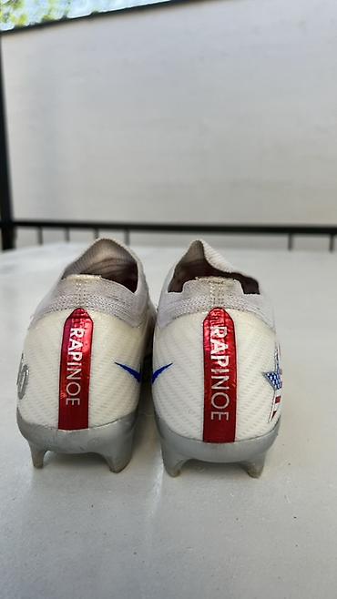 коллекция: Футбольные бутсы Nike Mercurial Vapor — специальная версия Rapinoe - — 2