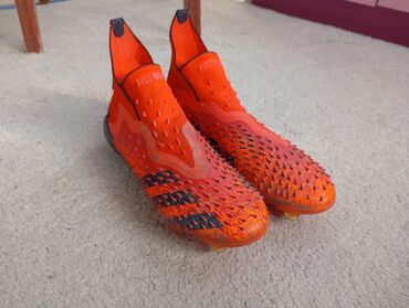 перчатки adidas predator: Мужские кроссовки, 39, Adidas, Б/у, цвет - Красный, Платная доставка, Самовывоз