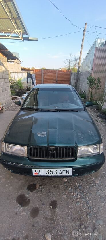 Skoda: Skoda Octavia: 1998 г., 1.6 л, Механика, Бензин, Хэтчбэк