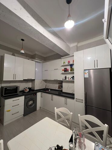 Masalar və oturacaqlar: Mətbəx mebeli 550azn satilir. 210/350sm olcusu. Ustunde qaz,aspirator