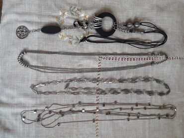 Наборы украшений: БИЖУТЕРИЯ из Германии, недорого: серьги, браслеты, подвески, ожерелья at lalafo.kg — 24 Наборы украшений: БИЖУТЕРИЯ из Германии, недорого: серьги, браслеты, подвески, ожерелья — 24