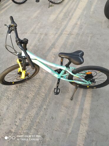 велосипед для детей 3 4: Супер байк Производство Пекин цена 10000сом детям от 10лет самый раз