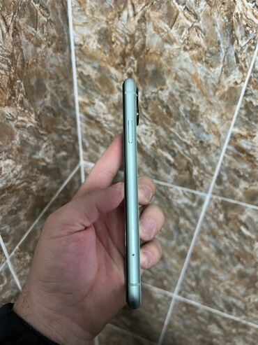 Apple iPhone: IPhone 11, Б/у, 128 ГБ, Зеленый, Защитное стекло, Чехол, 76 % — 7