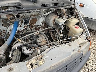 1 9 tdi: Yükdaşıma üçün tentli furgonlu kiçik tonnajlı yük maşını.dizel — 3