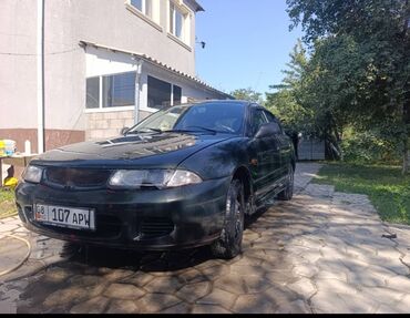 меняю дом на авто: Автомобиль Mitsubishi Carisma, представленный в кузове седан