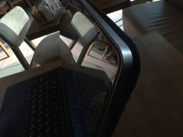 Samsung: Samsung galaxy Tab S10 Ultra dir . Birneçə aydır alınıb. Tam yenidir — 1