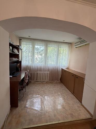 Продажа квартир: 3 комнаты, 60 м², 8 мкр 104 серия, 3 этаж — 6
