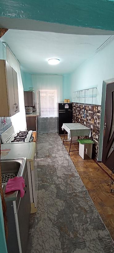Кыймылсыз мүлк: В городе Кара-балта продается жилой уютный дом,в хорошей локации — 3