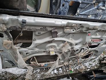 Двери и комплектующие: Дверь Комплект Mitsubishi, Б/у at lalafo.kg — 10 Двери и комплектующие: Дверь Комплект Mitsubishi, Б/у — 10