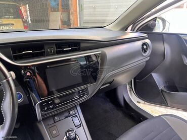 Toyota: Toyota Auris: 1.8 l. | 2016 έ. Χάτσμπακ — 16