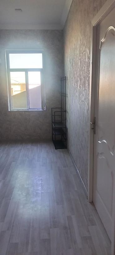 kiraye evler 4 cu mikrorayon: Bine savxozda 334,nomreli mektebin yaninda 2otaqliqapida — 3