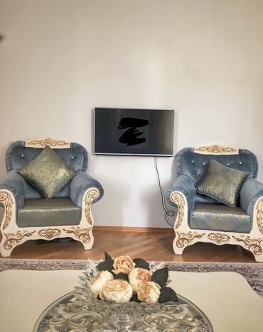 Yataq otağı dəstləri: 2 təknəfərlik çarpayı, 2 tumba, Komod, Termo, Azərbaycan, İşlənmiş — 7