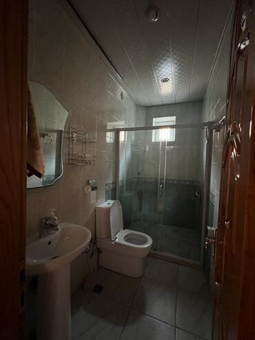 Uzunmüddətli kirayə evlər: 220 kv. m, 6 otaqlı — 20