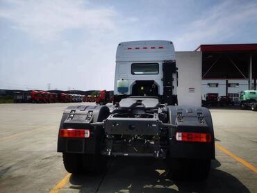 Тягачи: Тягач, Howo, 2024 г., Без прицепа — 4