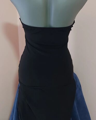 balasevic haljine snizenje: Savršena haljinica za izlazak,ima elastina malo,uz telo ide,bez