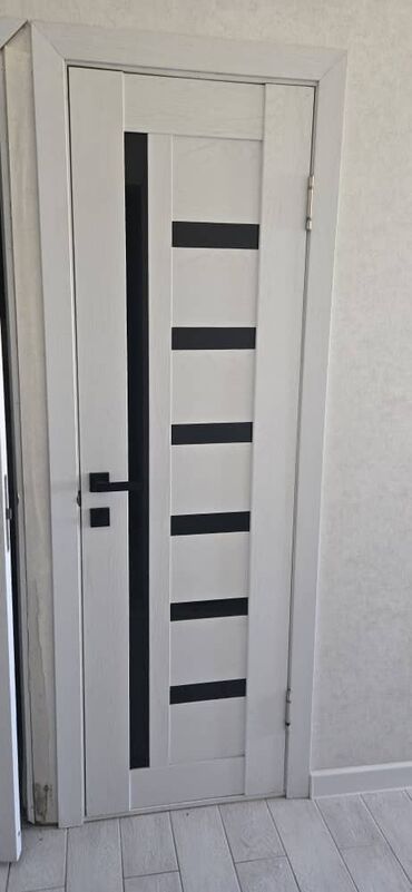 пластик бу терезе: Межкомнатная глухая дверь, МДФ, В стиле хай-тек, Другая страна, Б/у