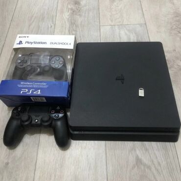 ps4 геймпад купить: Продаю слим прошитая +20топ игр Память 1000гиг, в идеальном