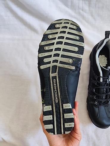 hundur krasofkalar: Skechers, Ölçü: 38, rəng - Qara, İşlənmiş — 9