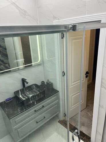 Uzunmüddətli kirayə mənzillər: Nərimanov metrosu Zirve MTK-Da mənzil kirayə verilir. Mərtəbə 21/4 — 8