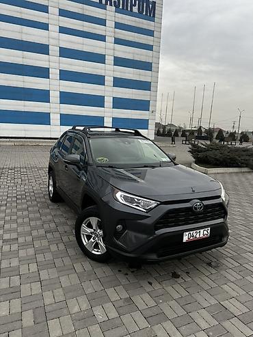 Toyota: Toyota RAV4: 2021 г., 2.5 л, Автомат, Бензин, Кроссовер — 1