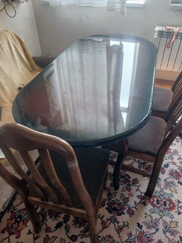 miz stol: Qonaq otağı üçün, İşlənmiş, Açılmayan, Oval masa, 4 stul, Rusiya