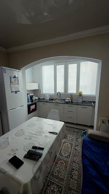 мкр улан 2 продаю квартиру: 2 комнаты, 67 м², Улан-2 мкр 106 серия улучшенная, 1 этаж — 10