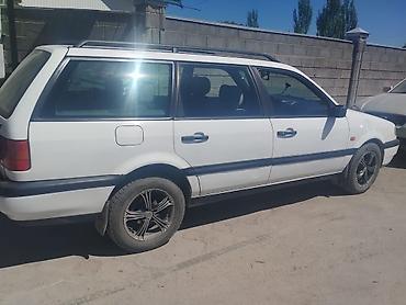 Транспорт: Volkswagen Passat Variant: 1994 г., 1.8 л, Механика, Бензин, Универсал — 2