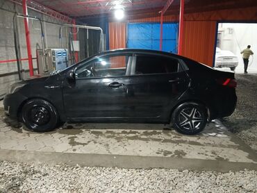 Kia: Kia Rio: 2014 г., 1.6 л, Механика, Бензин, Седан